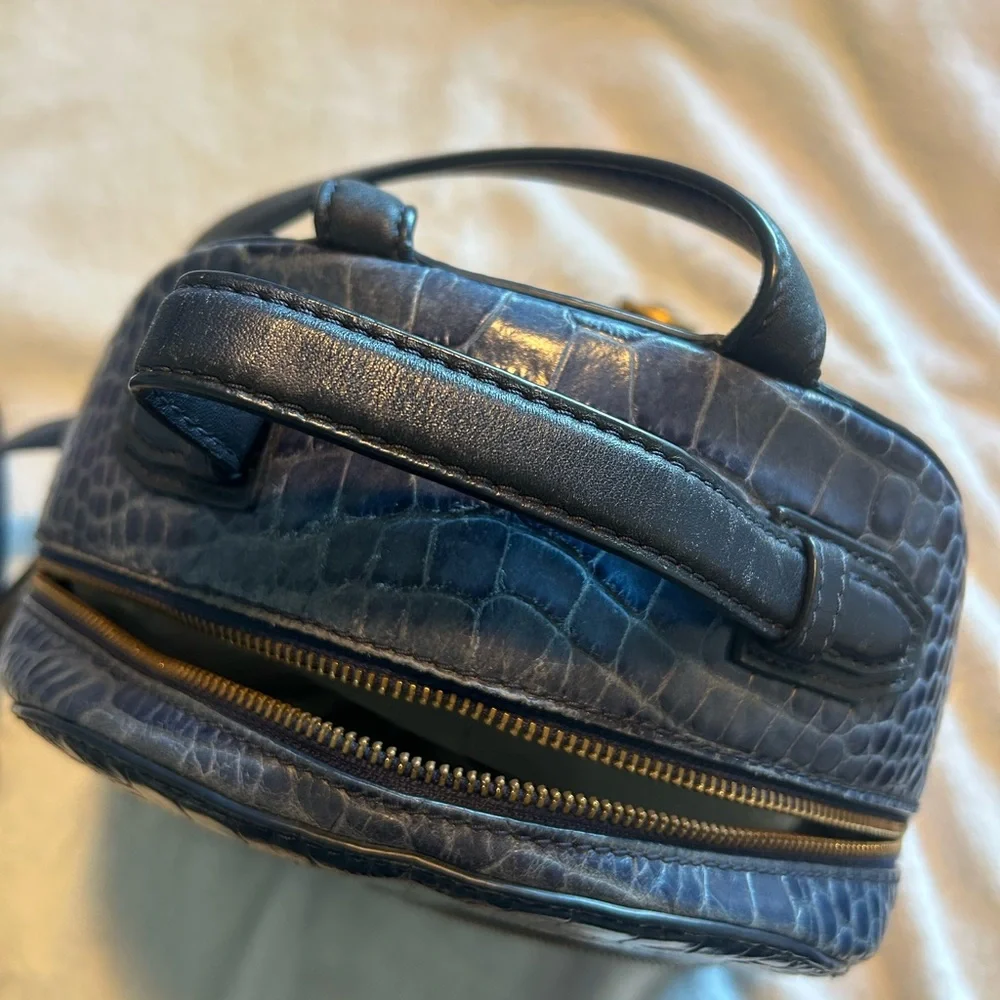 Tory Burch(AUTHENTIC) • Blue Croc-Embossed Backpack • - Picture 6 of 13